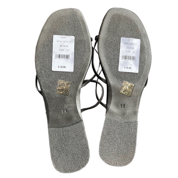 NEW- Saks Fifth Avenue sandals - Picture 4 of 4